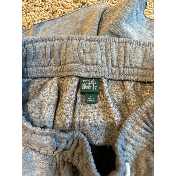 Shorts - Picture 3 of 3